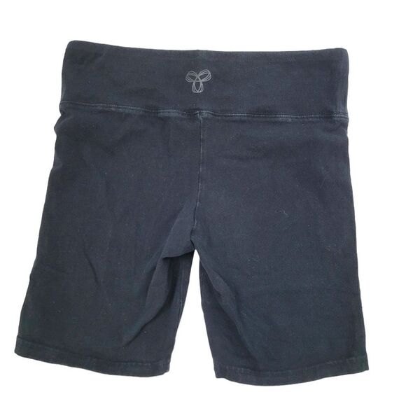 2/$20 Aritzia TNA Black Short Size: Small - Picture 4 of 7